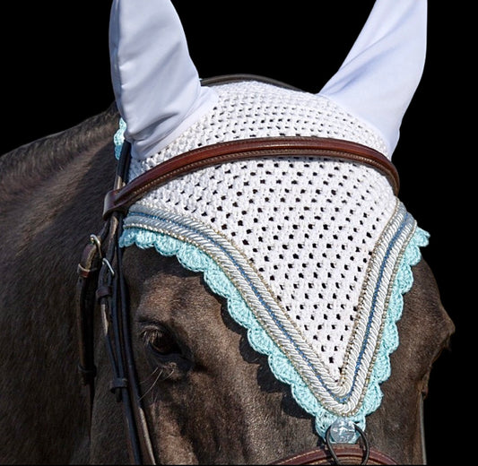 Tiedown Bonnets - Full - White Base/Baby Blue Scallops/1 Blue Crystal/2 Clear Bling/2 Piping (Copy)