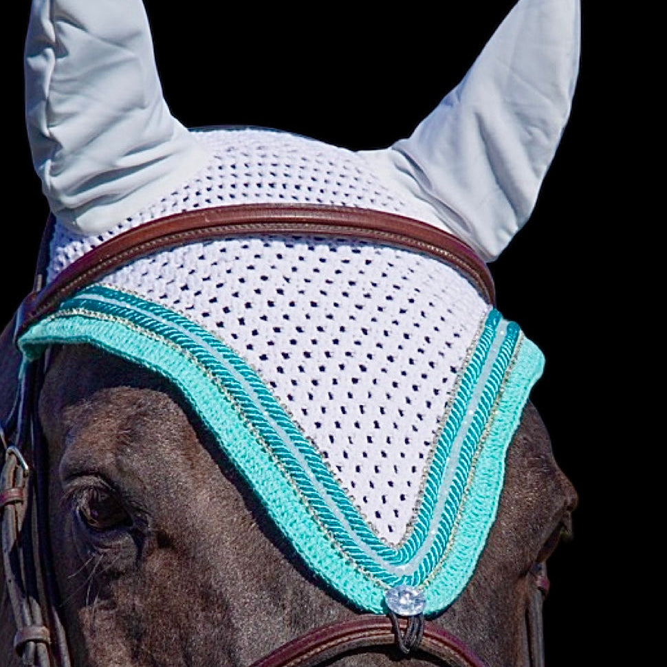 Tiedown Bonnets - Full - White Base/Turquoise Straight Edge/1 White Crystal/2 Clear Bling/2 Piping