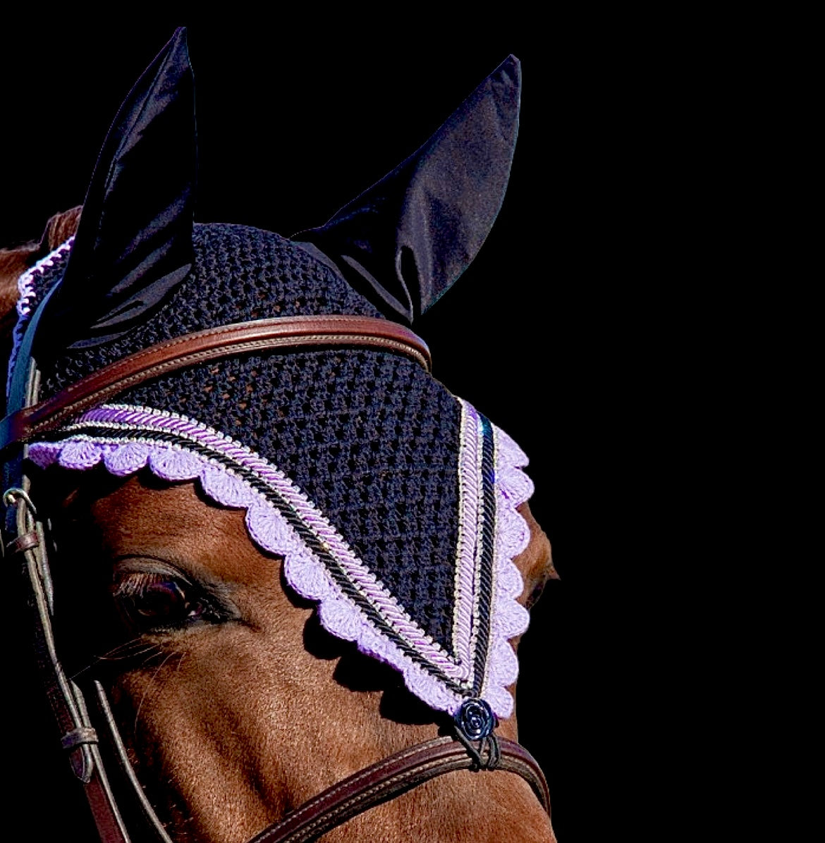 Tiedown Bonnets - Cob - Black Base/Lilac Scallops/3 Clear Bling/2 Piping