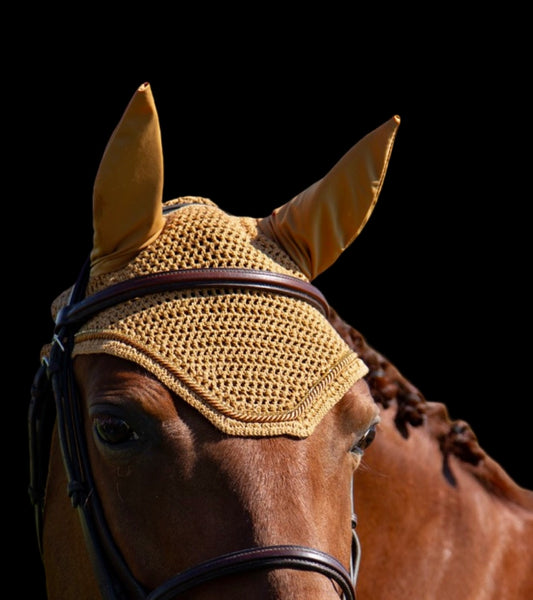 Classic Cut Bonnets - Full - Buckskin Base/Buckskin Straight Edge/1 Gold Bling/1 Buckskin Piping