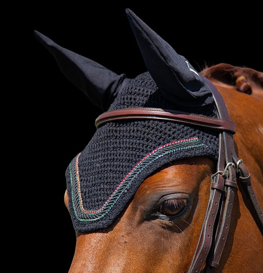 Classic Cut Bonnets - Cob - Black Base/Black Straight Edge/2 Dark Green Bling/1 Red Bling/1 Black Piping