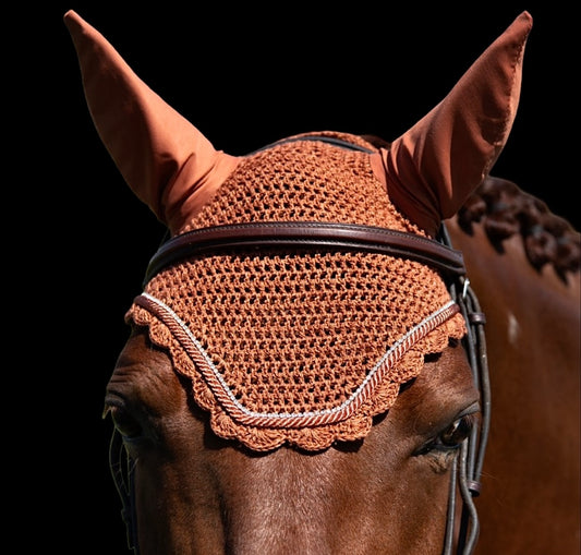 Classic Cut Bonnets - Full - Chestnut Base/Chestnut Scalloped Edge/1 Clear Bling/1 Chestnut Piping