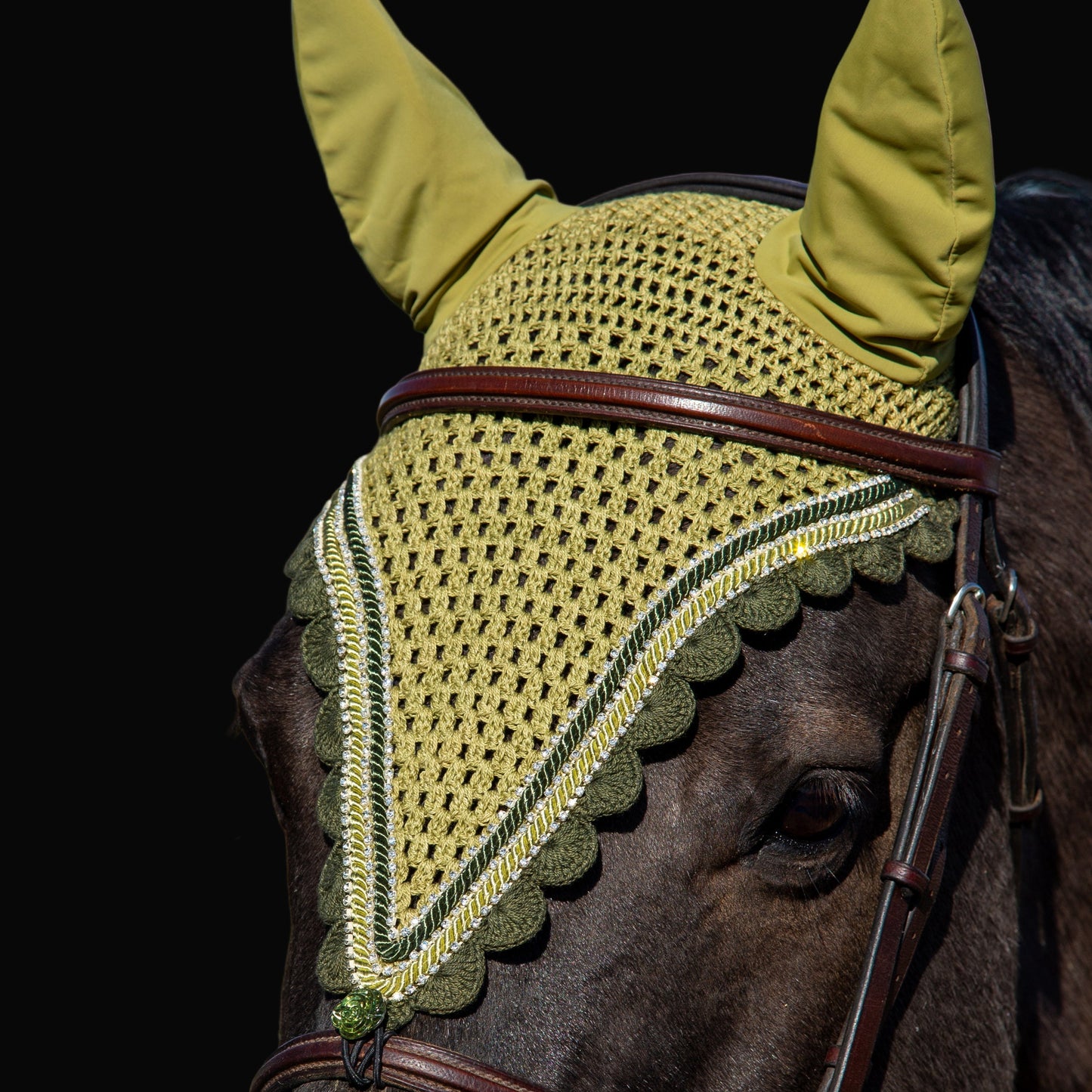 Tiedown Bonnets - Full - Light Olive Base/Dark Olive Scallops/3 Clear Bling/2 Piping