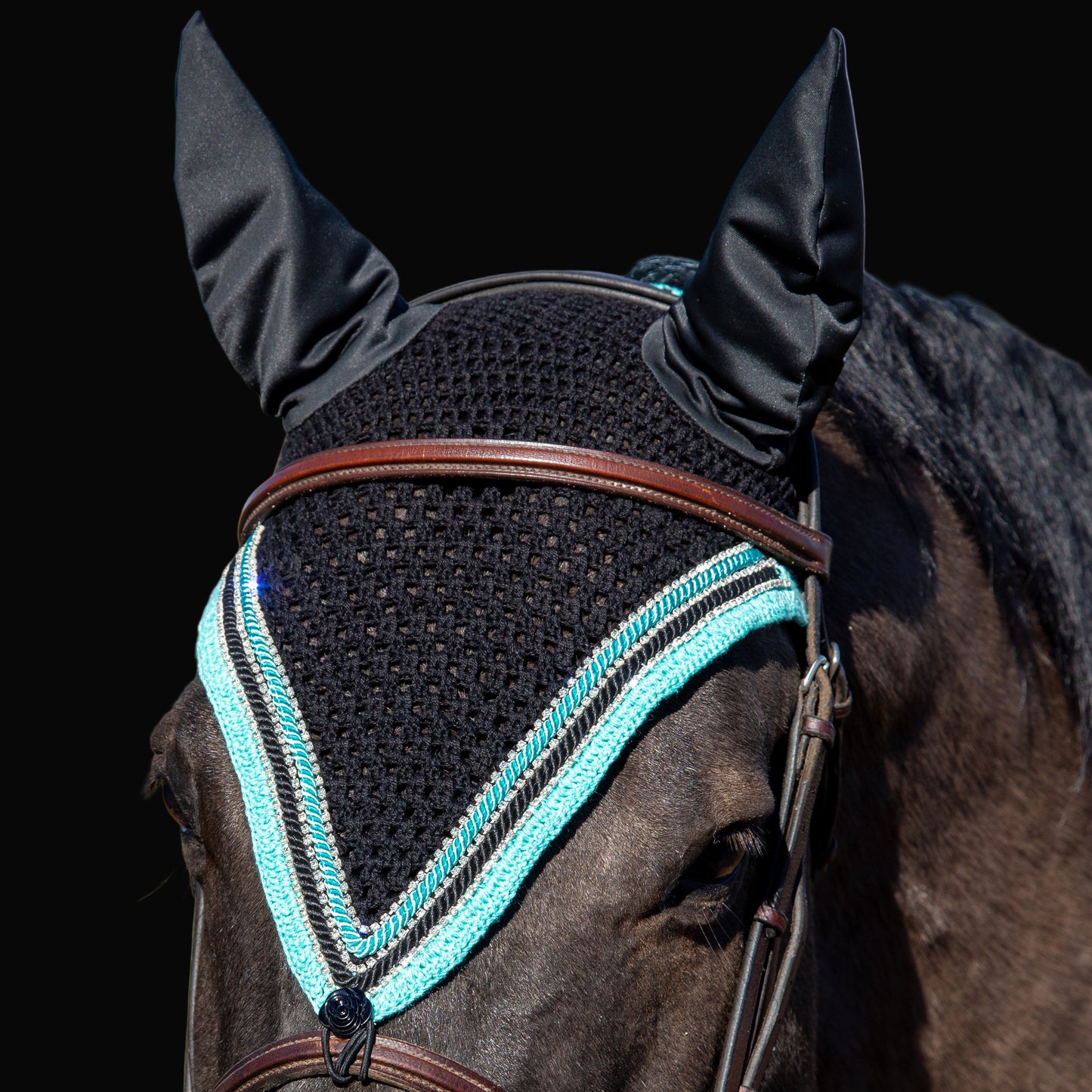 Tiedown Bonnets - Full - Black Base/Turquois Straight Edge/3 Clear Bling/2 Piping