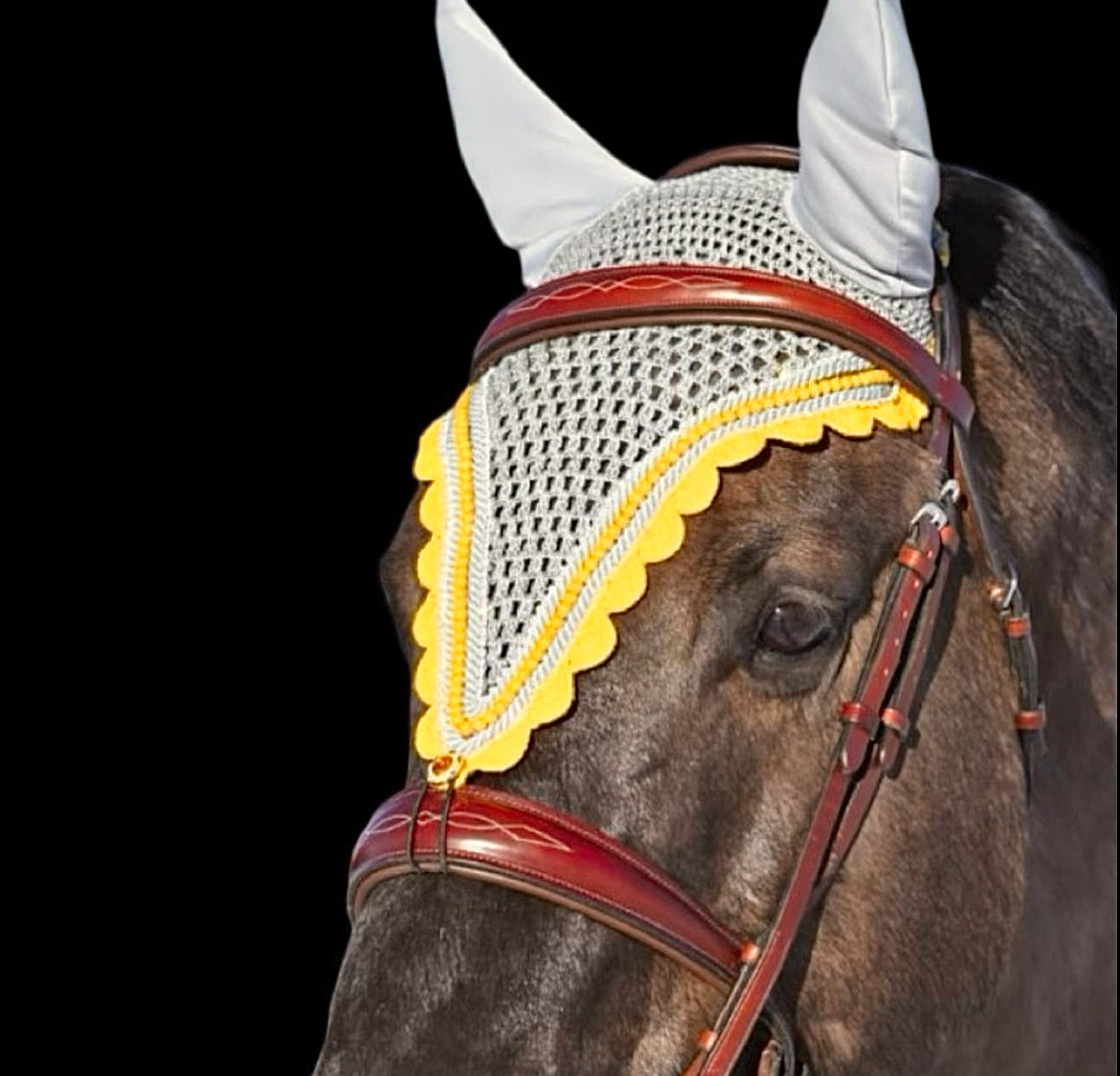 Tiedown Bonnets - Full - Grey Base/Yellow Scallops/Yellow Pearls/2 Clear Bling/2 Grey Piping