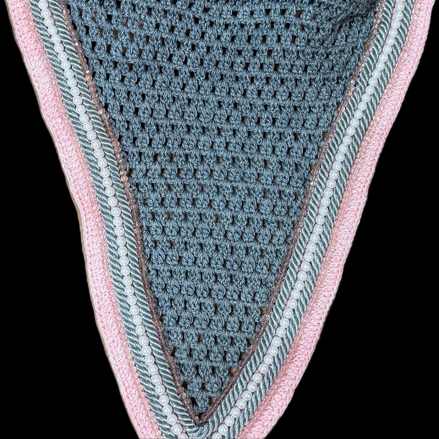 Soundproof - Tiedown Bonnets - Grey Base/Pastel Pink Straight Edge/2 Light Pink Crystal/1 White Pearl/2 Grey Piping