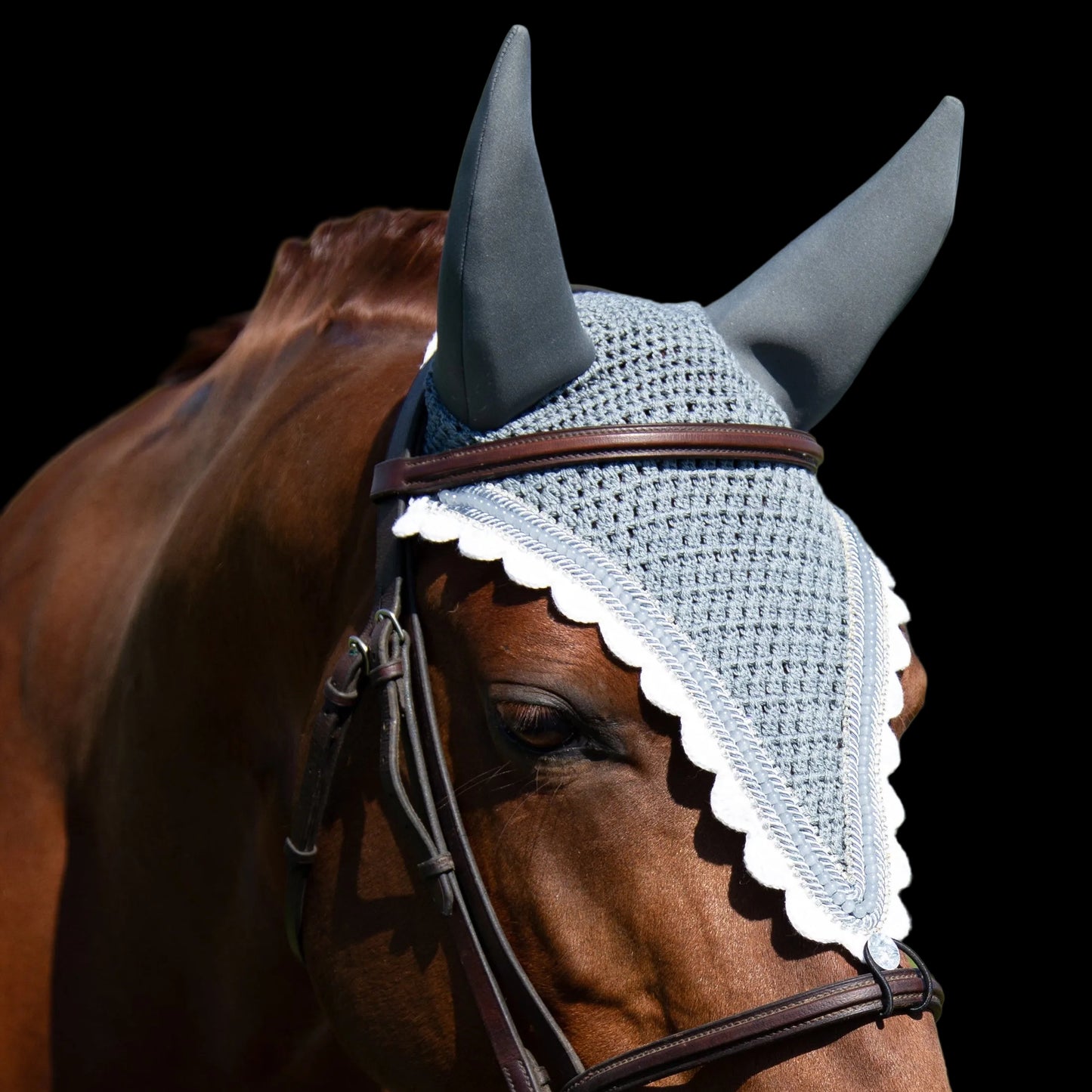 Soundproof - Tiedown Bonnets - Grey Base/White Scallops/2 Clear Bling/1 Grey Pearl/2 Grey Piping