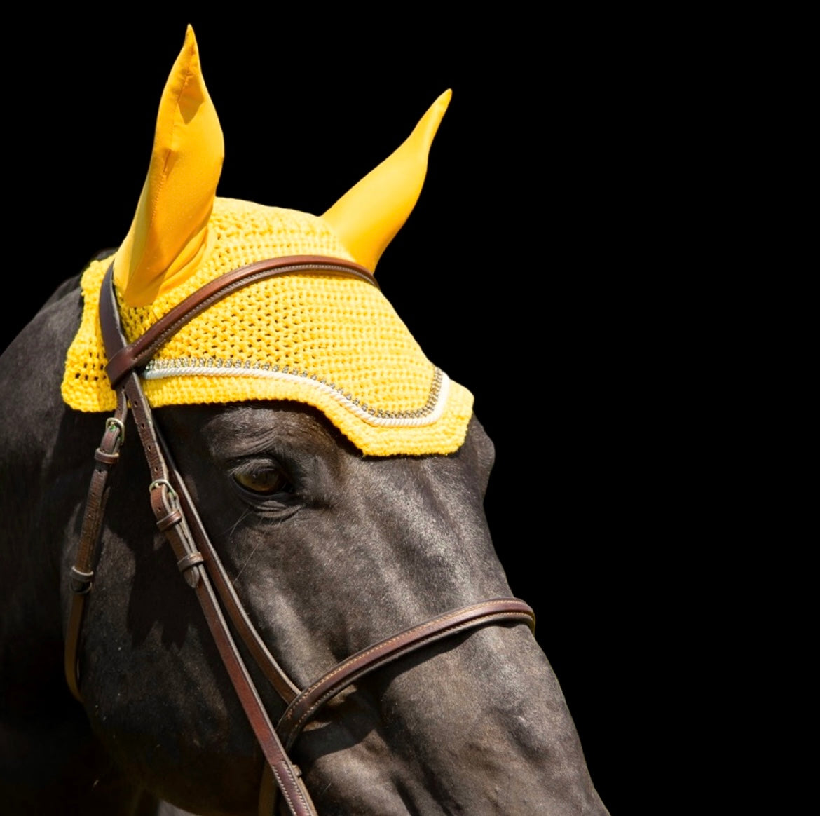 Classic Cut Bonnets - Warmblood - Yellow Base/Yellow Straight Edge/2 Clear Bling/1 White Piping