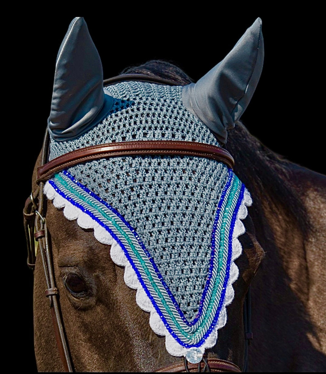 Tiedown Bonnets - Full - Grey Base/White Scalloped Edge/2 Indigo Crystals/1 turquoise Crystal/2 Piping