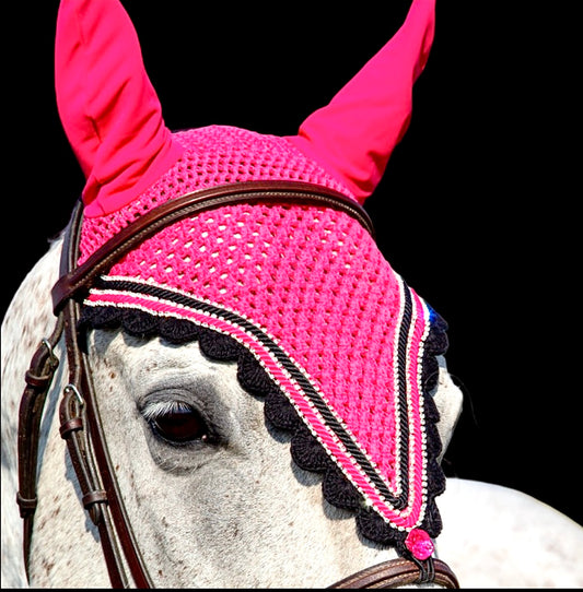 Tiedown Bonnets - Full - Hot Pink Base/Black Scallops/3 Clear Bling/2 Piping