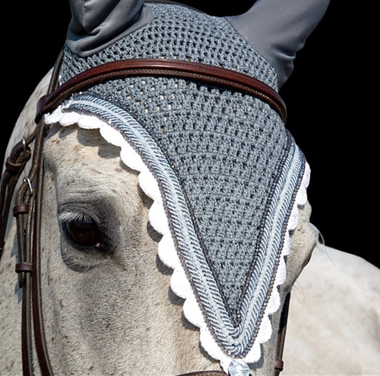 Tiedown Bonnets - Full - Grey Base/White Scallops/2 Grey Crystal/1 White Crystal/2 Piping