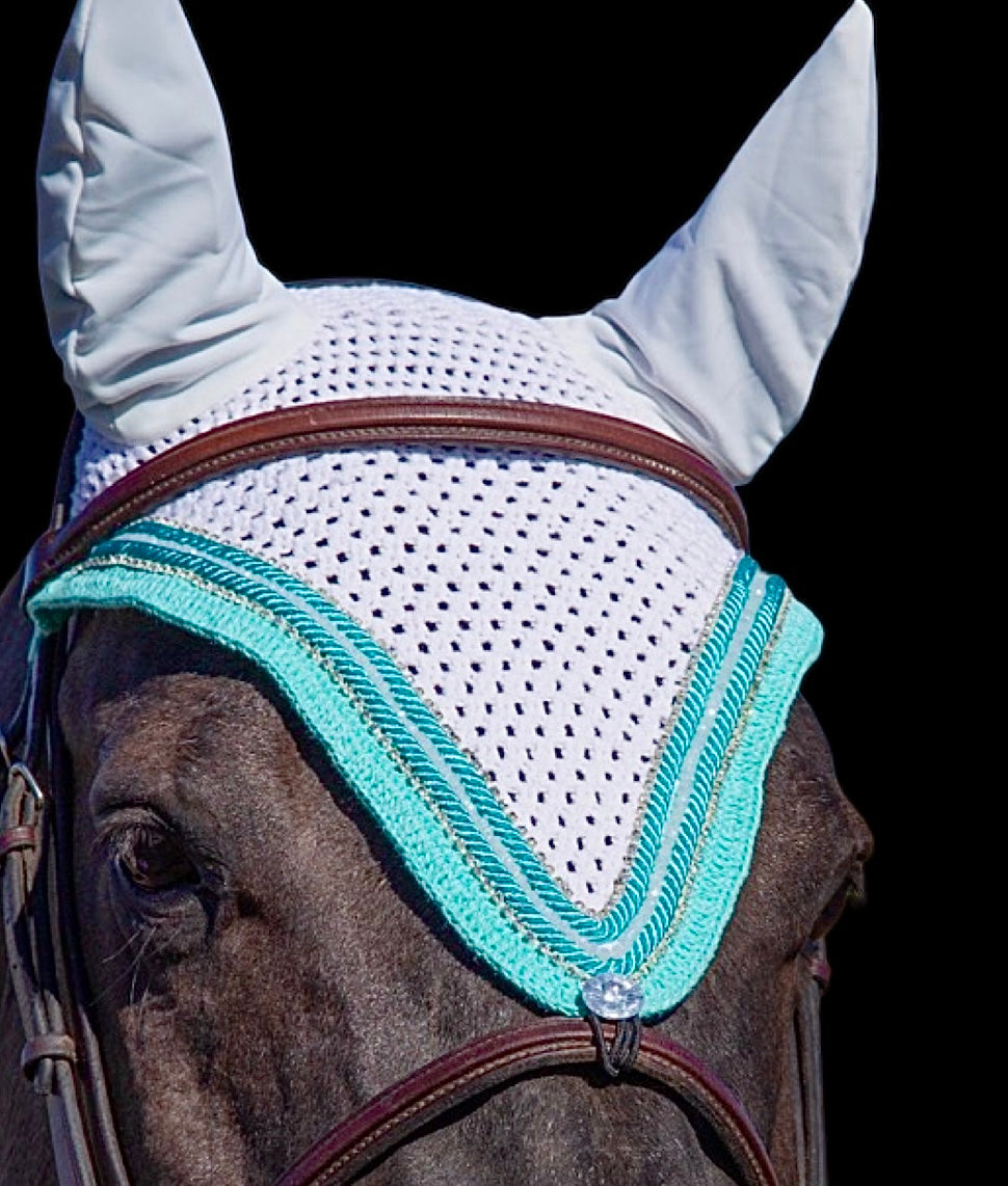 Tiedown Bonnets - White Base/Straight Edge/With Bling