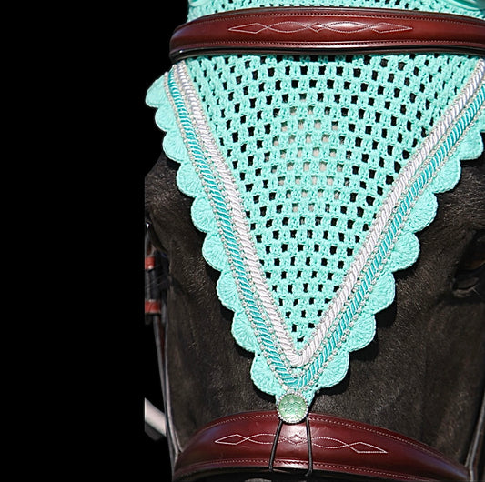 Tiedown Bonnets - Cob - Aqua Marine Base/Aqua Scallops/3 Clear Bling/Aqua & White Piping