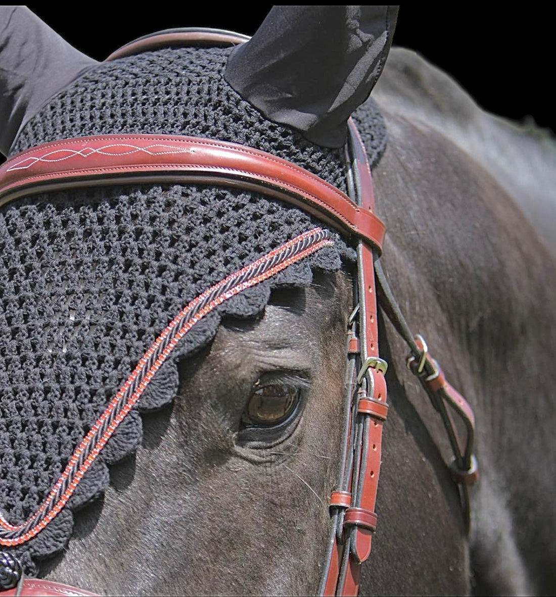 Tiedown Bonnets - Black Base/Scalloped Edge/With Bling