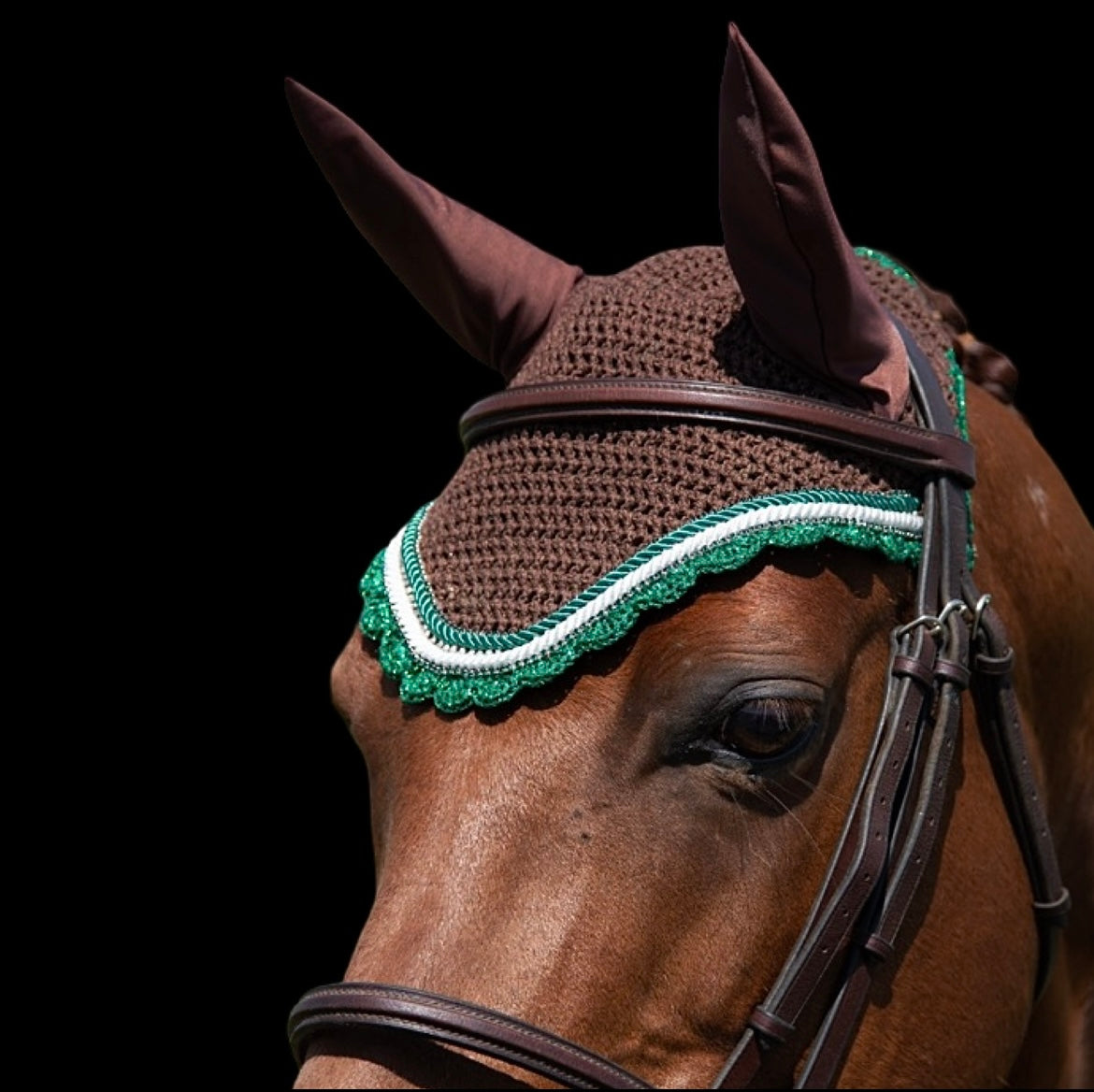 Classic Cut Bonnets - Brown Base/Scalloped Edge/With Bling