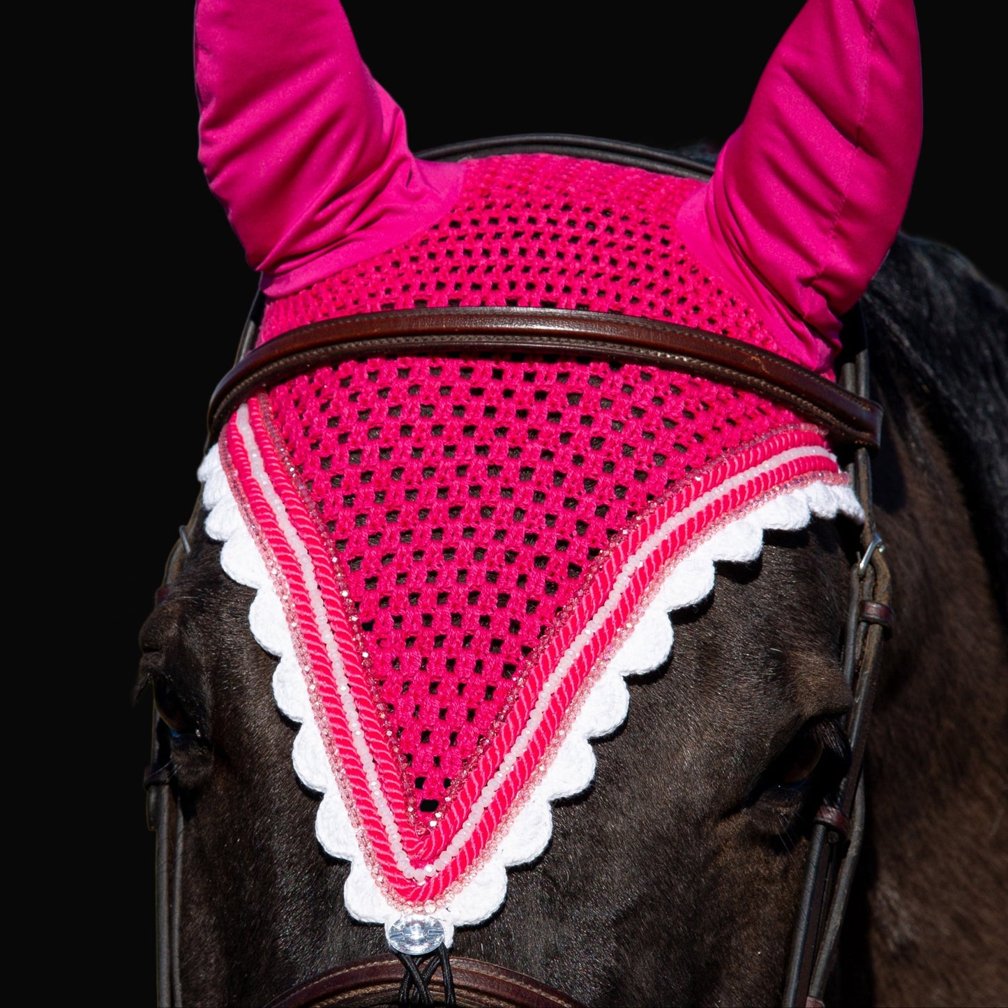 Tiedown Bonnets - Full - Hot Pink Base/White Scallops/1 White Crystal/2 Pink Crystal/2 Piping