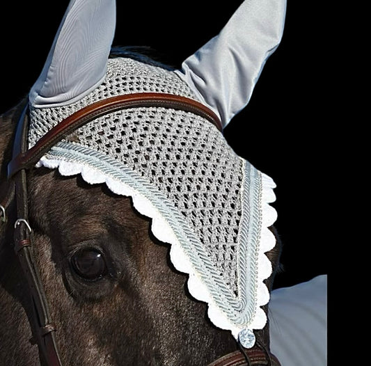Tiedown Bonnets - Full - Grey Base/White Scallops/1 White Crystal/2 Clear Bling/2 Grey Piping