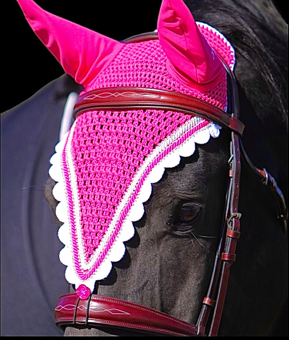 Tiedown Bonnets - Full - Pink Base/White Scallops/3 Clear Bling/Pink and White Piping