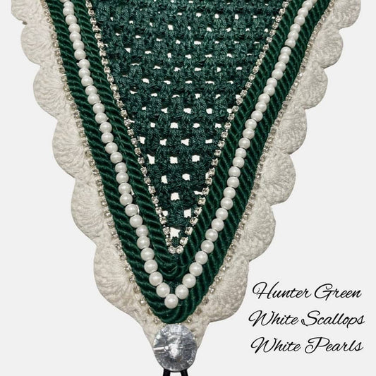 Tiedown Bonnets - Full - Hunter Green Base/White Scallops/2 Clear Bling/1 White Pearl/2 Green Piping