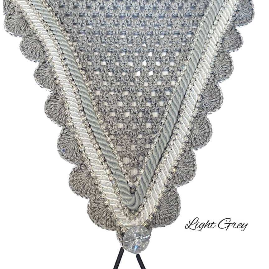 Tiedown Bonnets - Cob - Grey Base/Grey Scallops/3 Clear Bling/White & Grey Piping