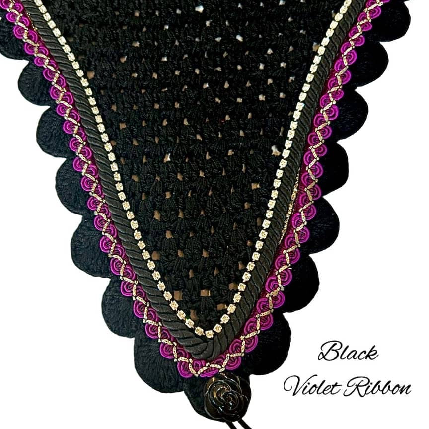 Tiedown Bonnets - Full - Black Base/Black Scallops/1 Clear Bling/1 Violet Ribbon/1 Black Piping