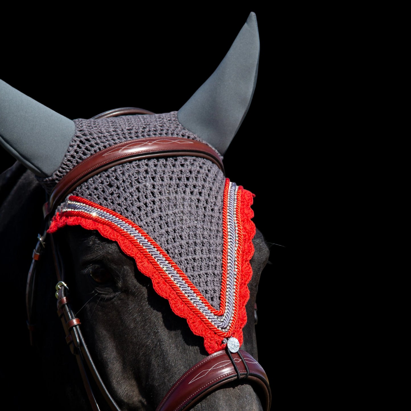 Soundproof - Tiedown Bonnets - Charcoal Base/Red Scallops/2 Clear Bling/2 Red & 1 Grey Piping