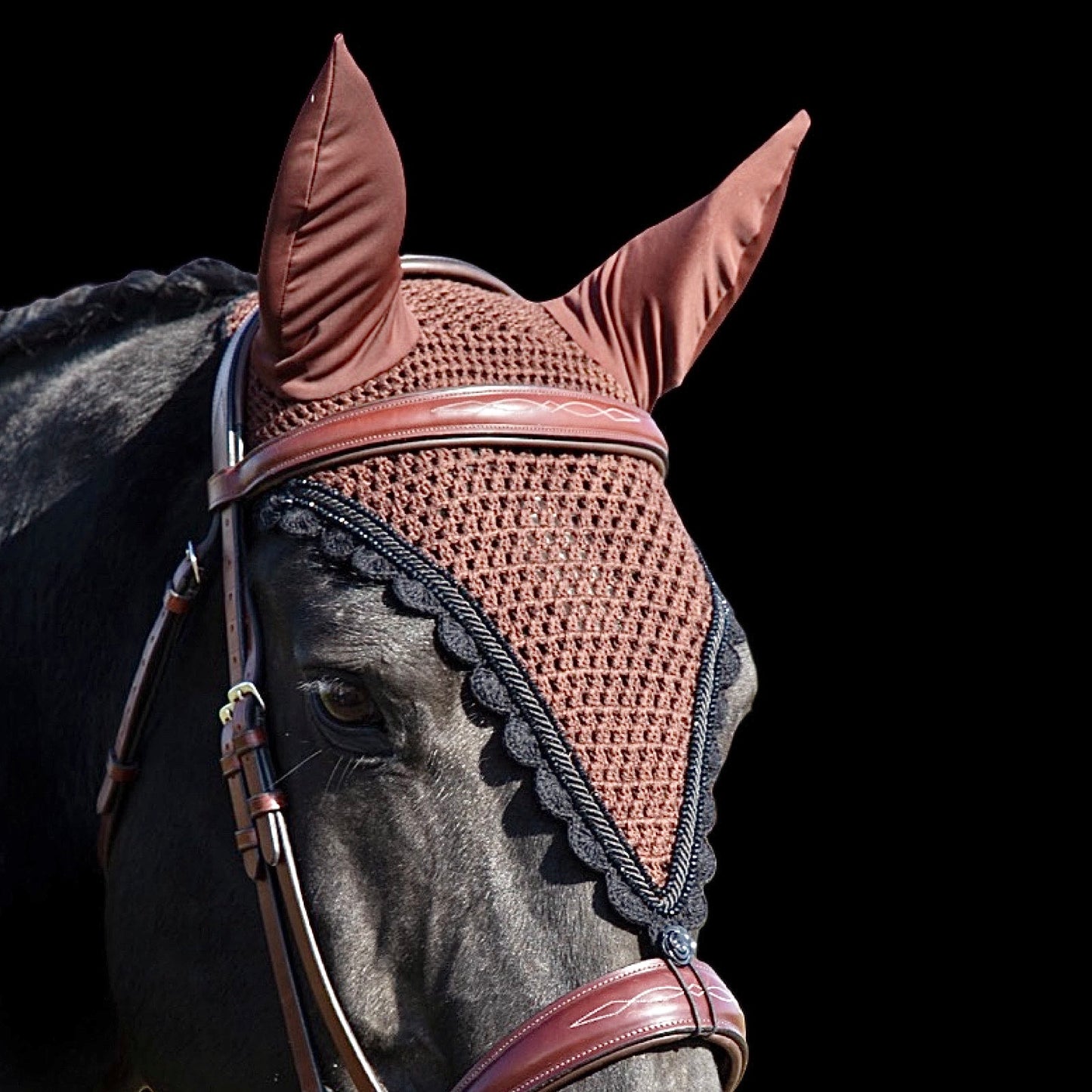 Tiedown Bonnets - Brown Base/Scalloped Edge/With Bling