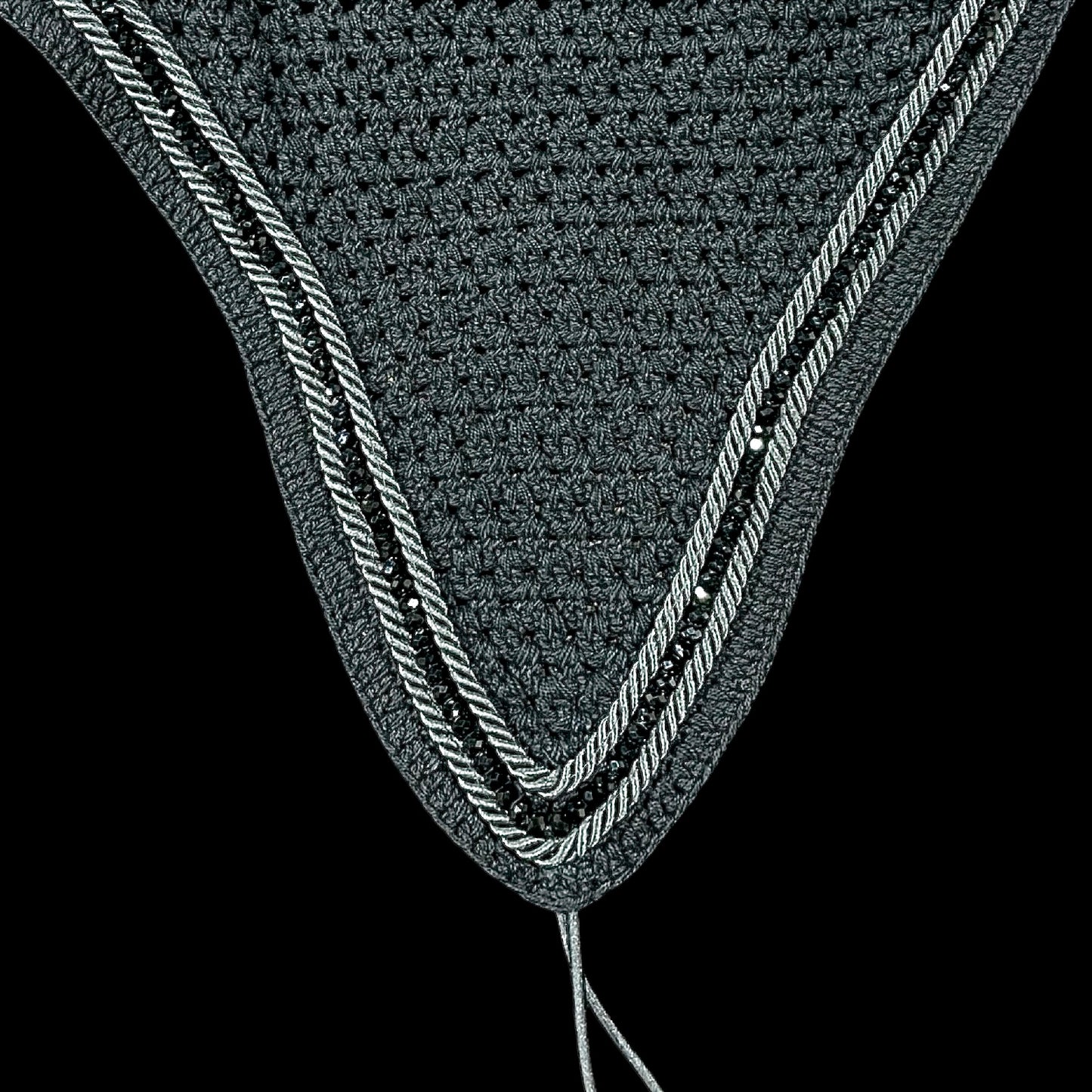 Tiedown Bonnets - Full - Black Base/Black Straight Edge/1 Black Crystal/2 Black Piping