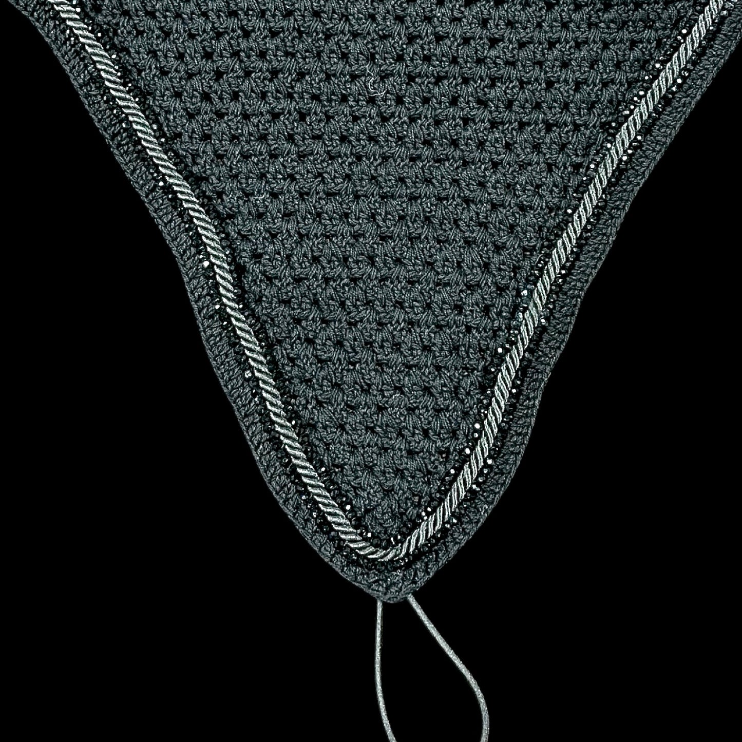 Tiedown Bonnets - Full - Black Base/Black Straight Edge/2 Black Crystal/1 Black Piping