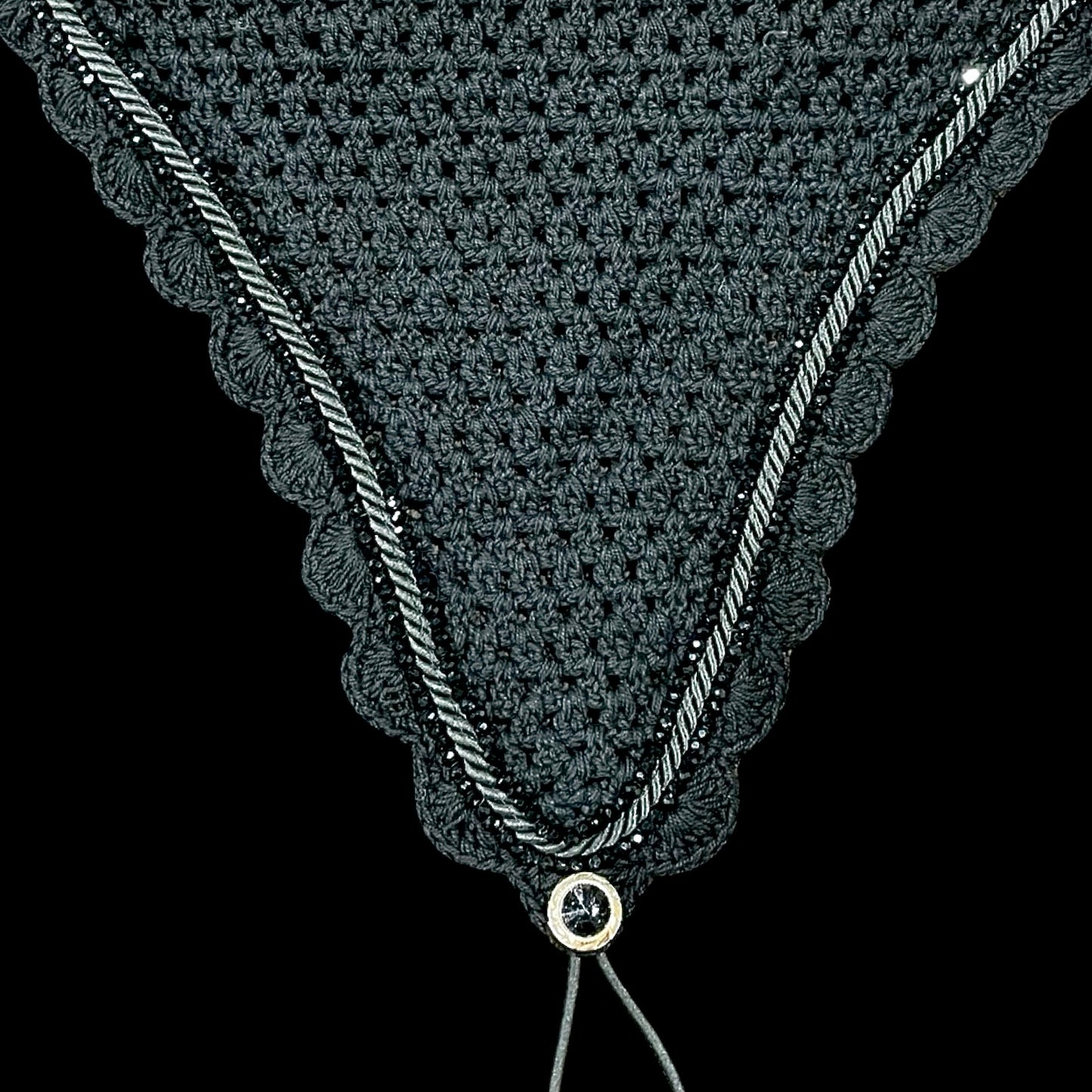 Tiedown Bonnets - Full - Black Base/Black Scallops/2 Black Crystal/1 Black Piping